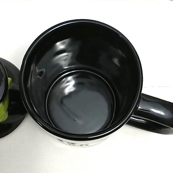 B Harbor Collection Frankenstein"EEK" Mug with Lid - Picture 5 of 5